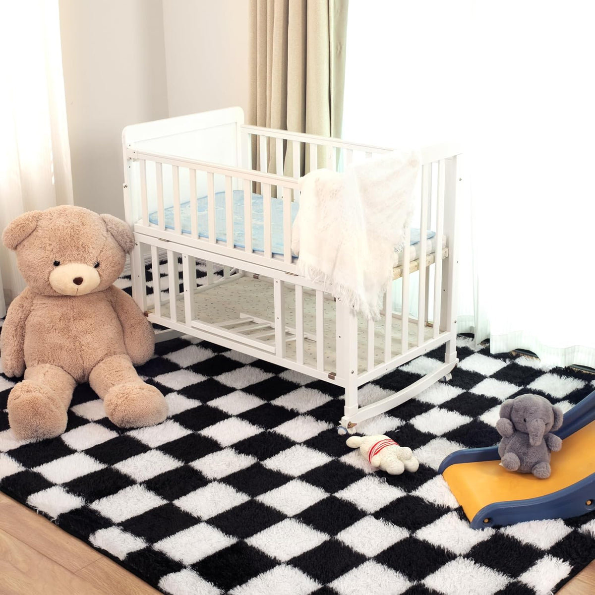 Super Soft Rug for Bedroom, 8x10 Ft Black and White Area Rug Classic Checkered Shaggy Anti-Skid High Pile Soft Fluffy Rug Fuzzy Carpet for Living Room Bedroom Kids Room Nursery, Dorm Home Decor