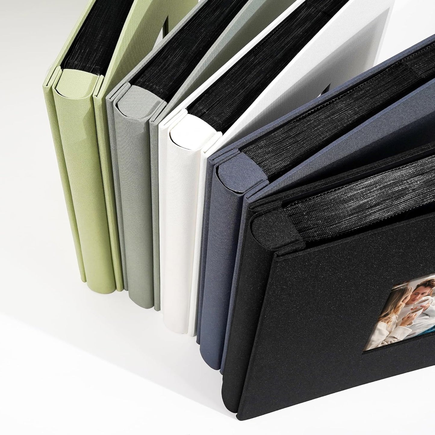Photo Album 4x6 Pictrues 600 Pockets Linen Cover with Front Window Large Picture Book for Family Travel Wedding and Memory Keepsake Organizer Light Green