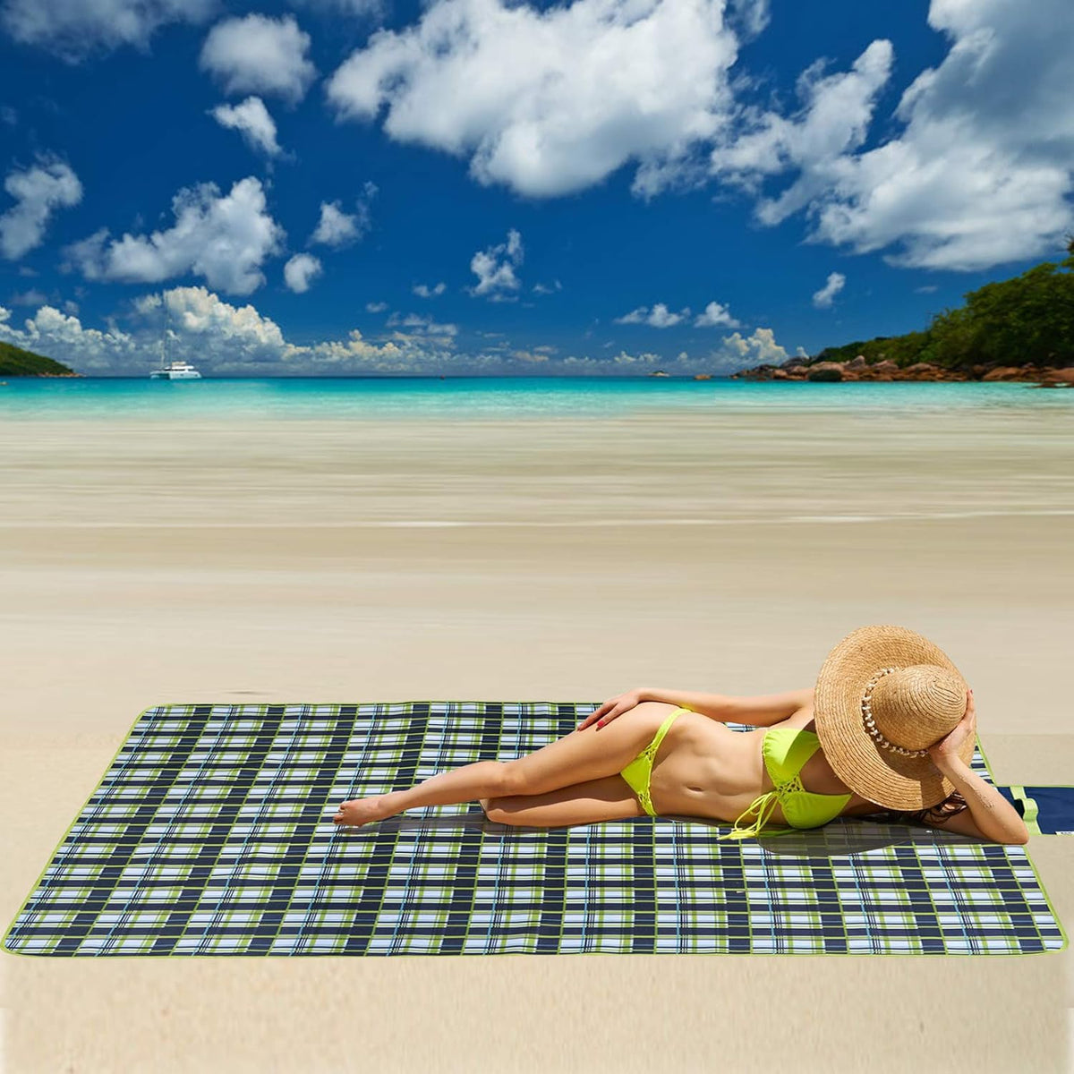 Picnic Blanket Beach Mat Extra Large Sandproof Waterproof Camping Blanket Portable Travel Blanket Play Mat for Outdoor Indoor Family Women Men Kids Beach BBQ Park Grass, 79"x57"