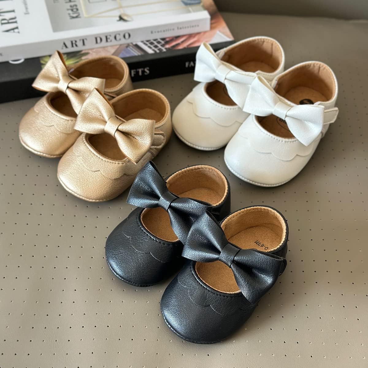 Baby Shoes Mary Jane Flats Non Slip Soft Sole Infant Toddler Sneakers First Walkers Party Christmas Dress Shoes