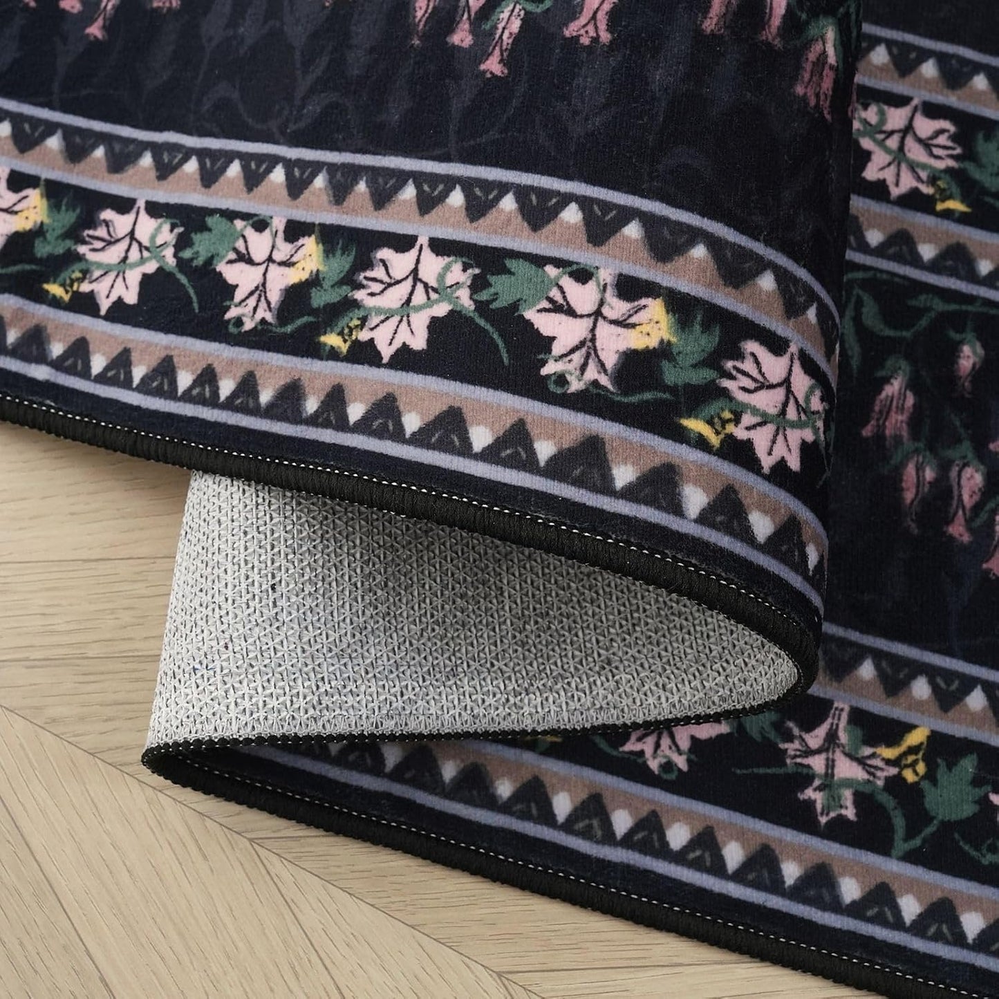 2x3 Rug Abstract Vintage Indoor Door Mat Machine Washable Small Area Rug Non-Slip Low Pile Throw Rugs for Entryway Kitchen Front Door Indoor Entrance Entry Kids Room, Black