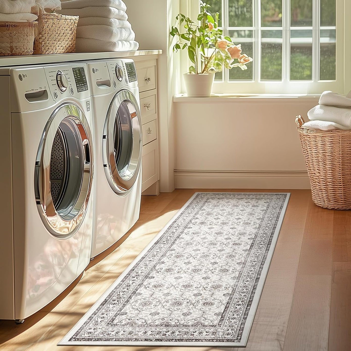 jinchan Hallway Runner Rug 2x8 - Machine Washable Beige Vintage Floral Distressed Design Soft Non-Slip Low-Pile Ultra-Thin Runner Rug for Kitchen Laundry Room Bedroom Farmhouse (2‘x8',Beige)