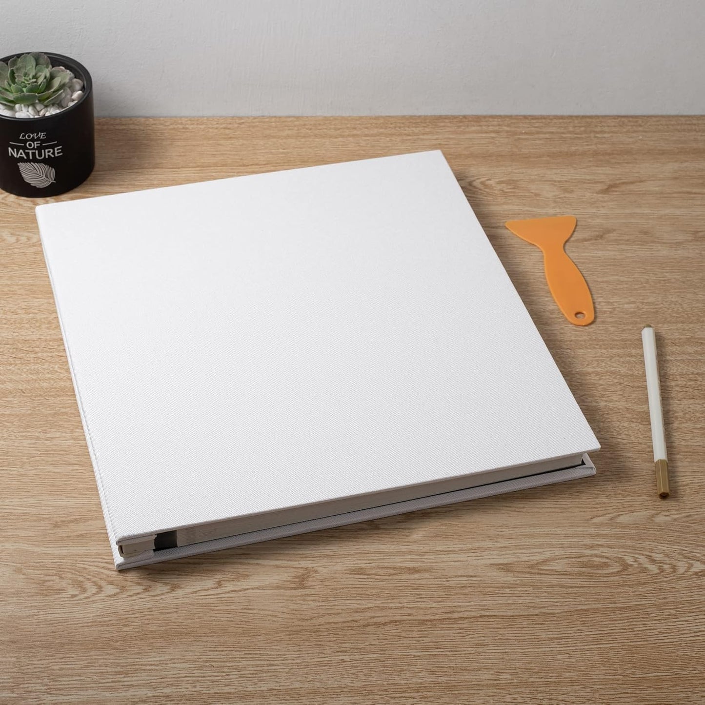 Large Photo Album Self Adhesive Scrapbook Album for 4×6 8×10 Pictures DIY Magnetic Linen Cover Album 60 Pages for Family Wedding Gifts with Metal Pen and Plastic Board