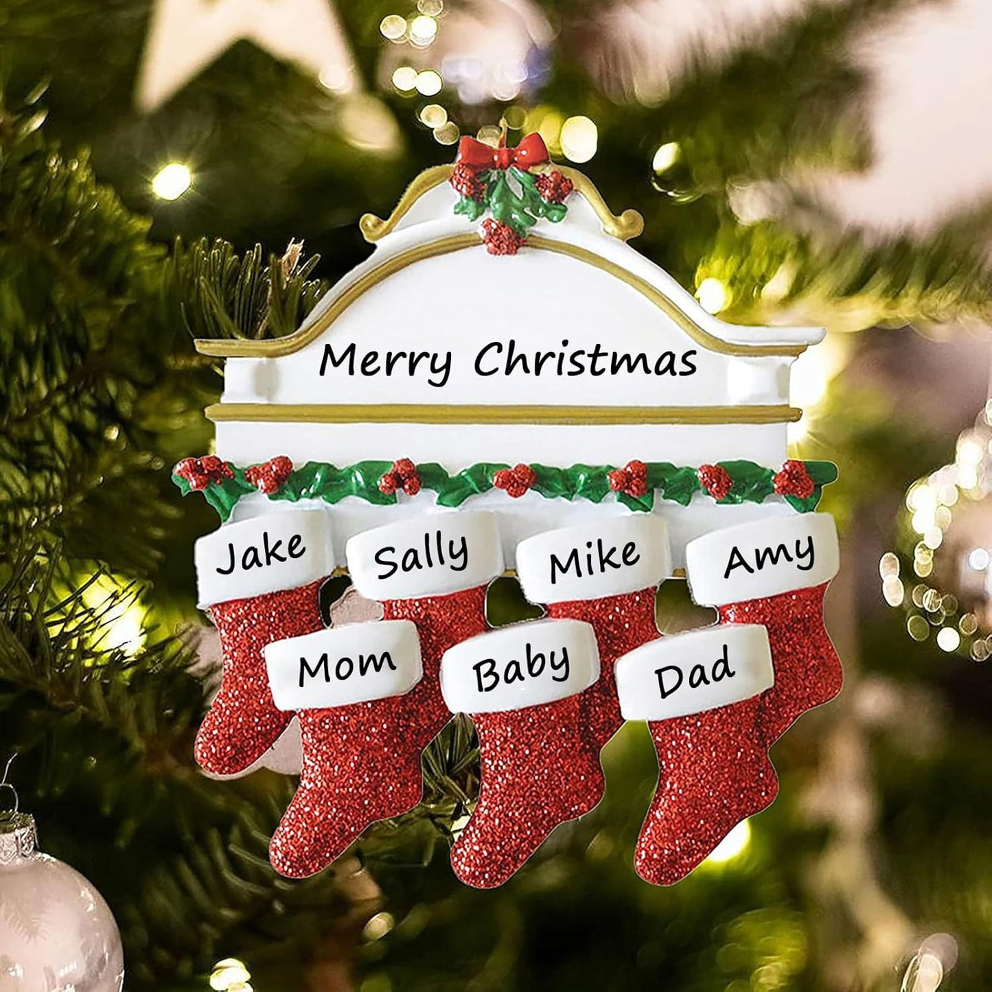 Personalized Christmas Ornaments 2025 Family of 2/3/4/5/6/7/8 Custom Christmas Stocking Ornament with Names Customized Ornaments for Xmas Tree,Family of 7